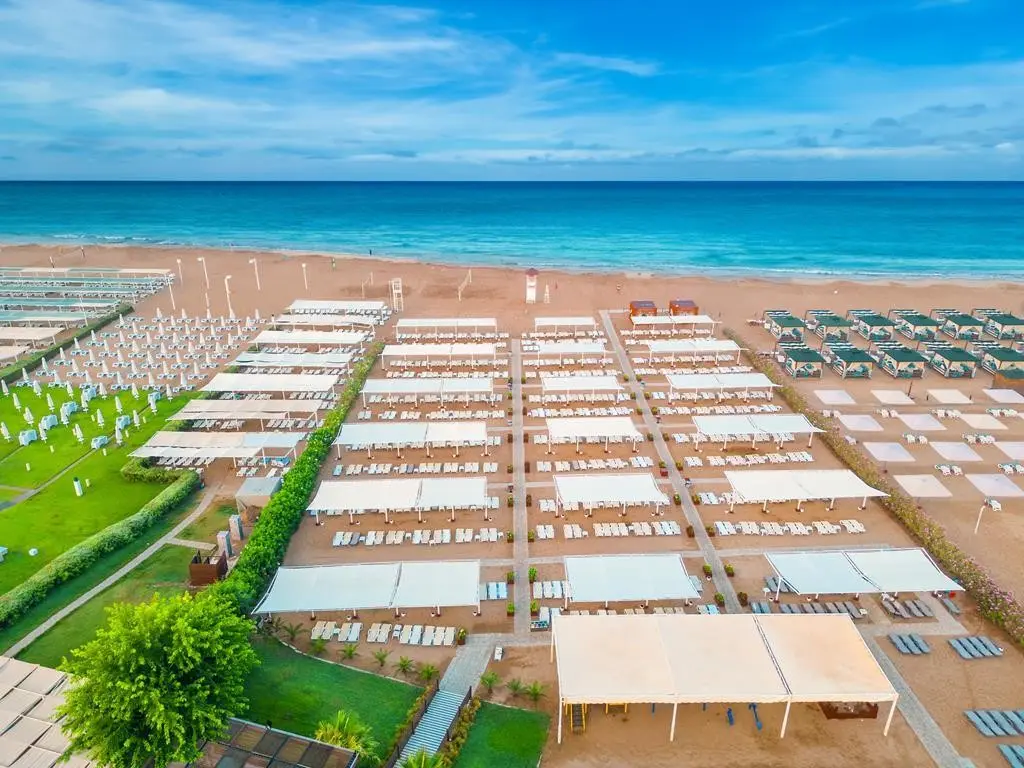 Side Premium — SIDE PREMIUM BY OZ HOTELS