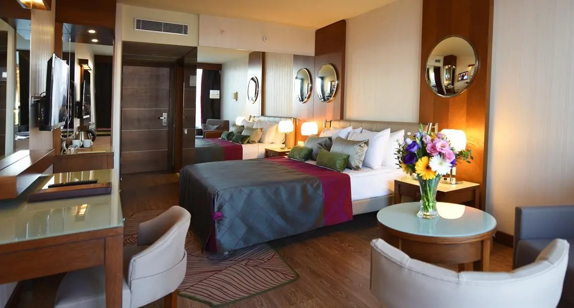 Side Star Elegance — SIDE STAR ELEGANCE