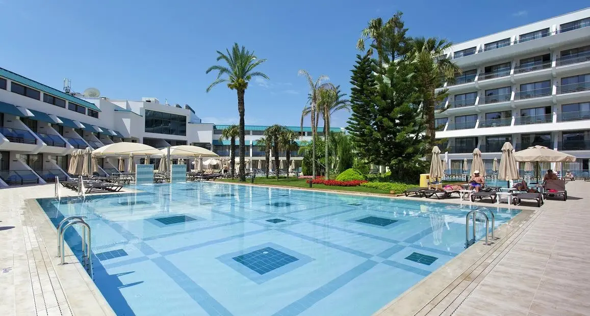 Basen w hotelu Side Star Elegance