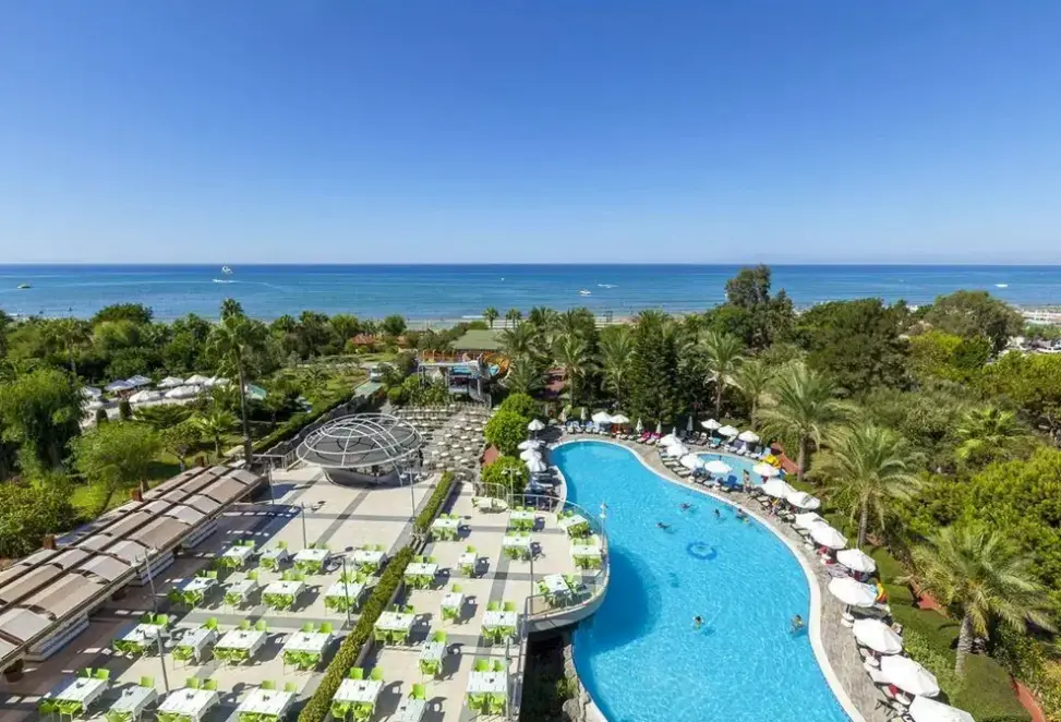 Basen w hotelu Side Sun