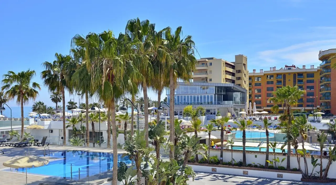 Basen w hotelu Sol Don Marco