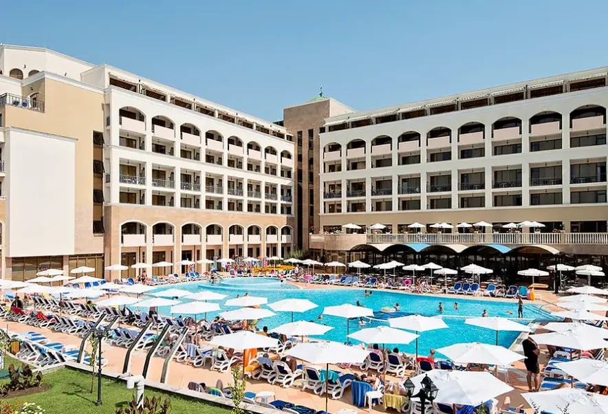 Basen w hotelu Sol Nessebar Bay & Mare