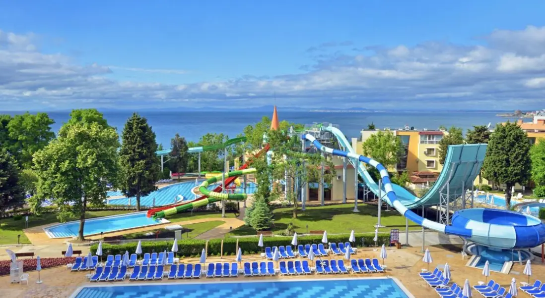 Basen w hotelu Sol Nessebar Palace All Inclusive