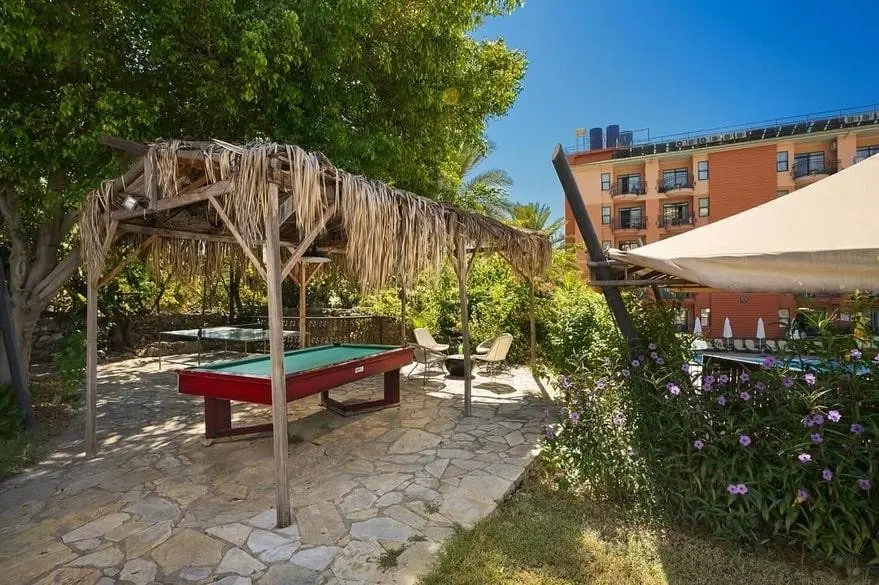 Summer Garden Suites & Beach Hotel — SUNPARK GARDEN