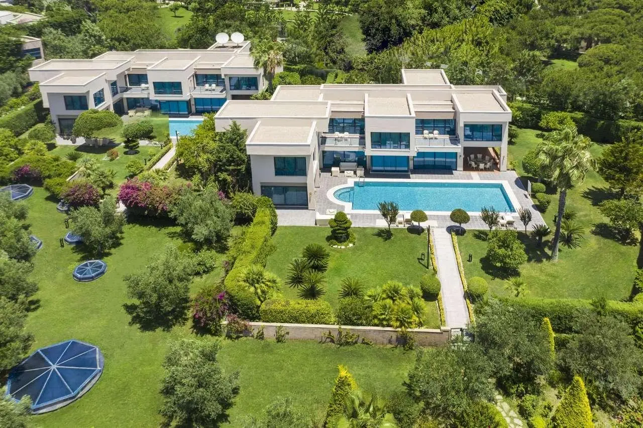 Susesi Luxury Resort — SUSESI LUXURY RESORT