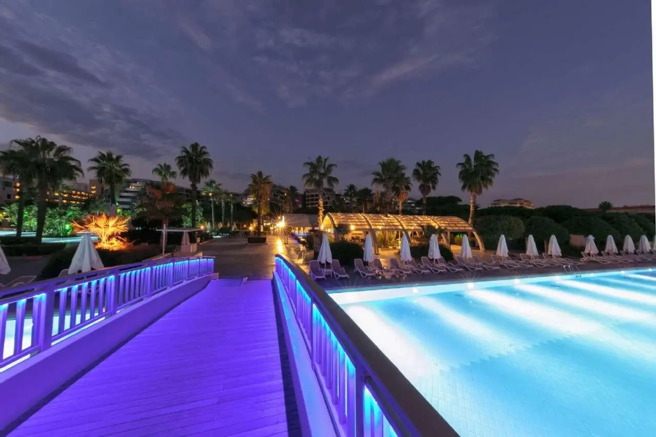 Susesi Luxury Resort — SUSESI LUXURY RESORT