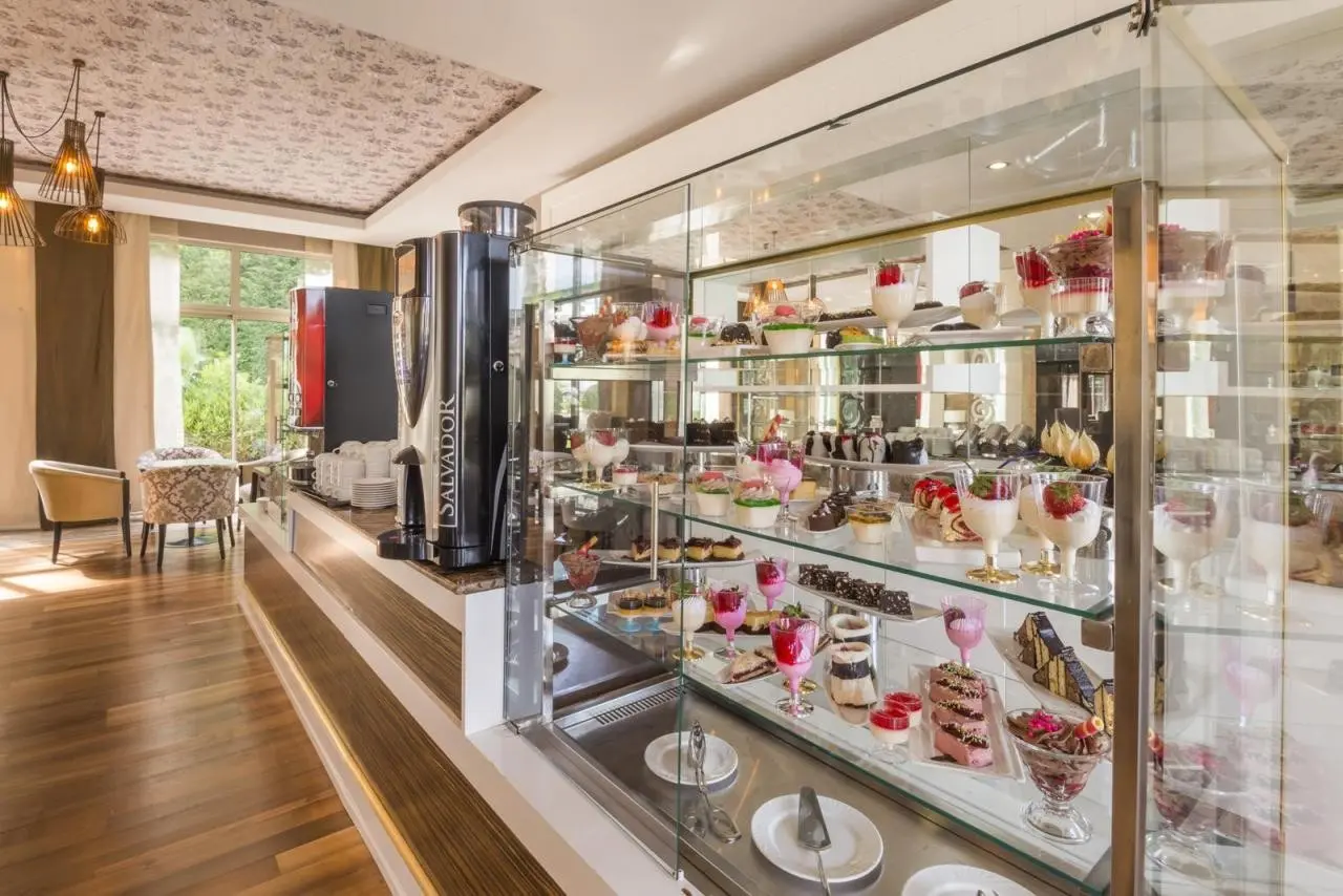 Terrace Beach Resort — TERRACE BEACH