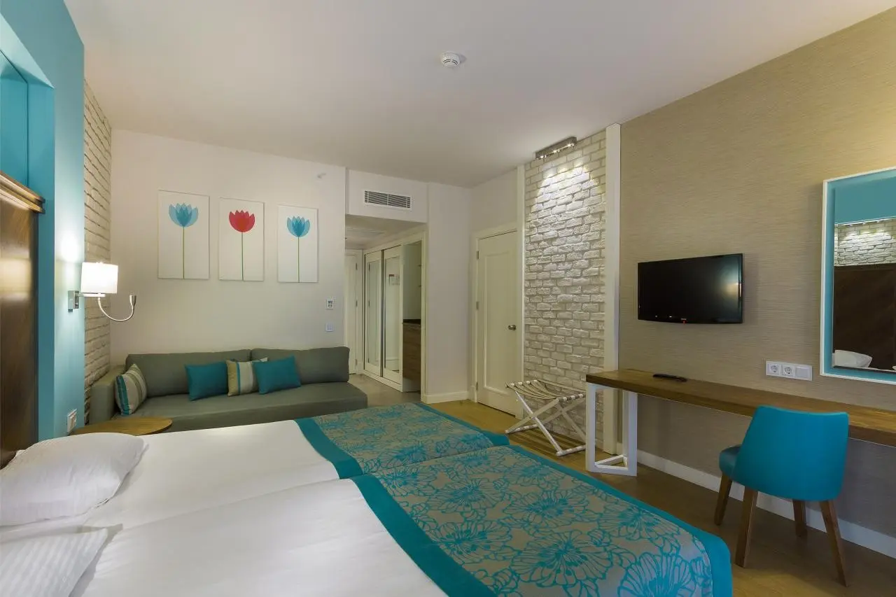 Terrace Elite Resort — TERRACE ELITE