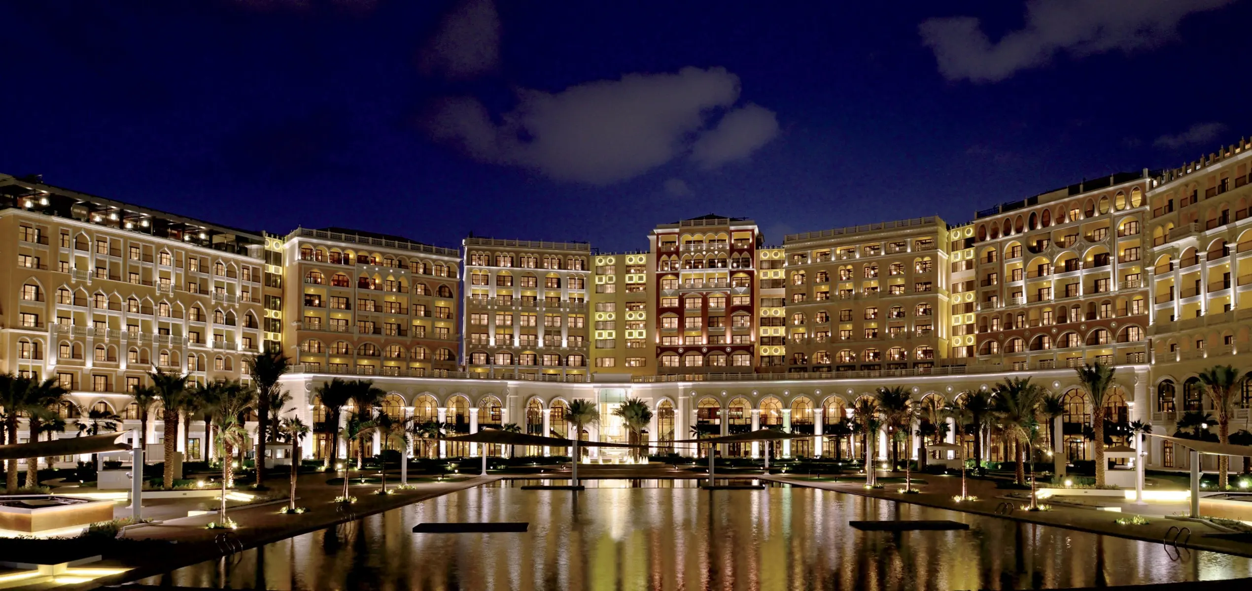 Obiekt hotelu The Ritz Carlton Abu Dhabi, Grand Canal
