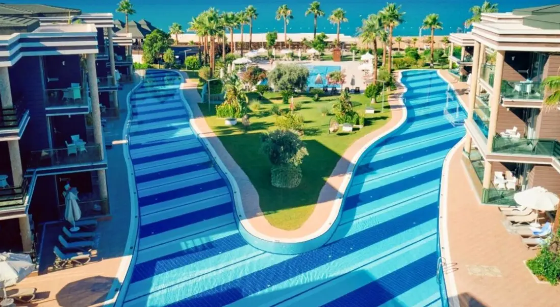 Basen w hotelu Tui Magic Life Masmavi