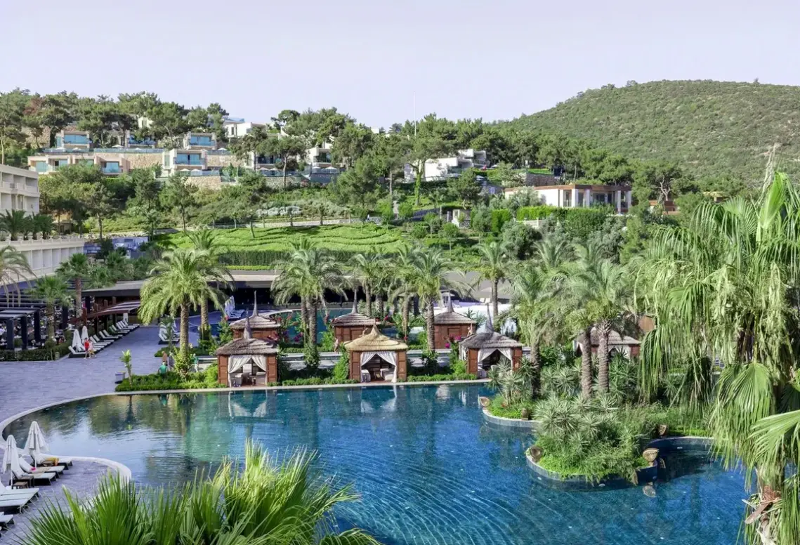 Basen w hotelu Vogue Hotel Supreme Bodrum