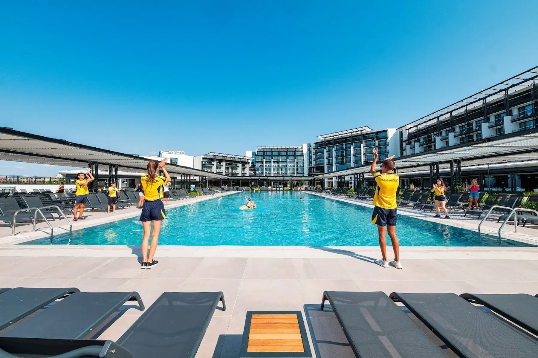 Voya Beach Resort — VOYA BEACH RESORT