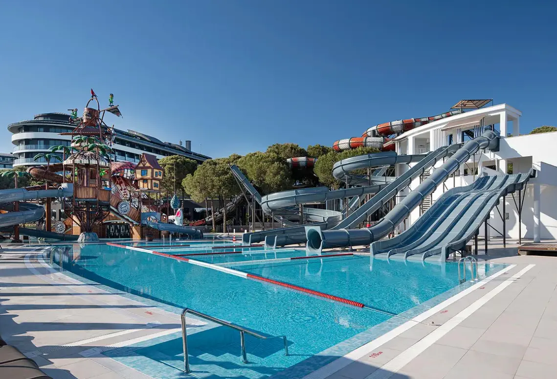 Basen w hotelu Voyage Belek Golf & Spa