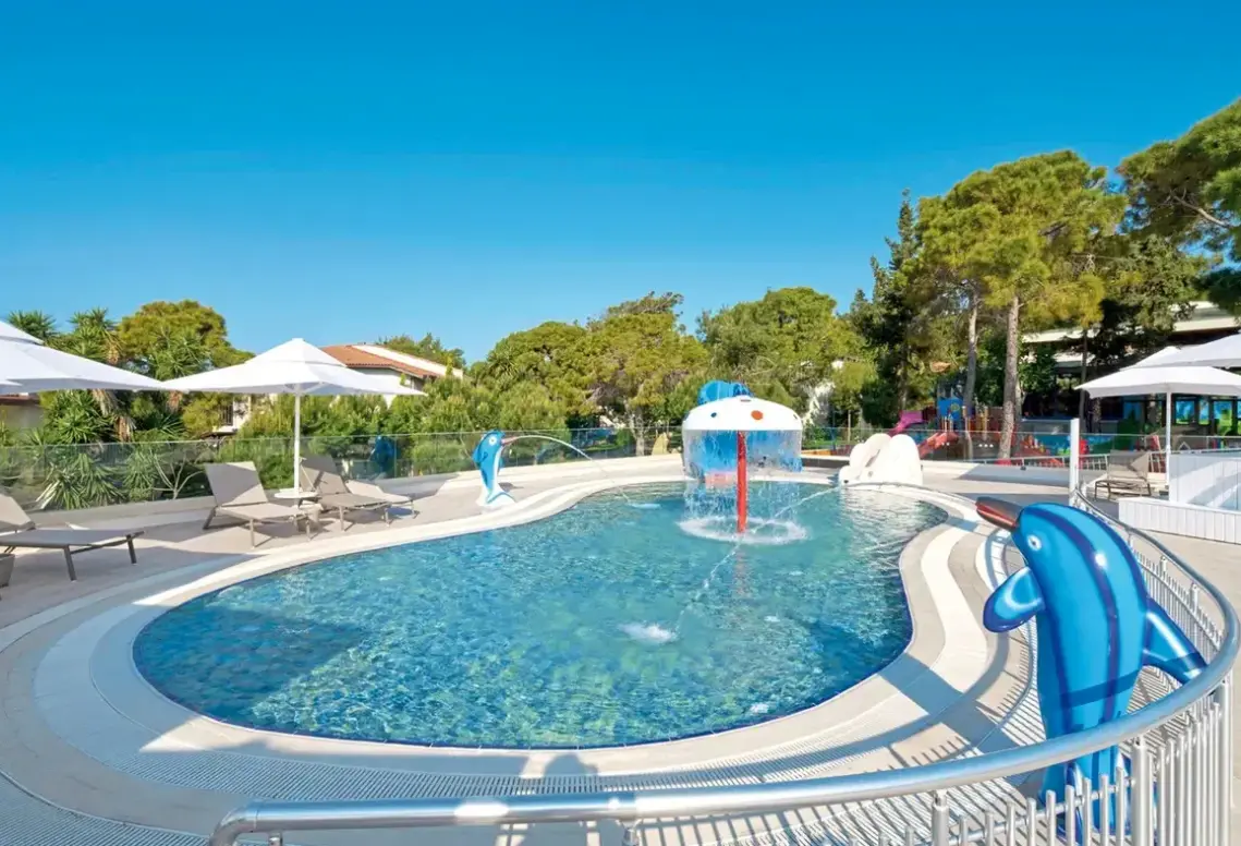 Basen w hotelu Voyage Sorgun
