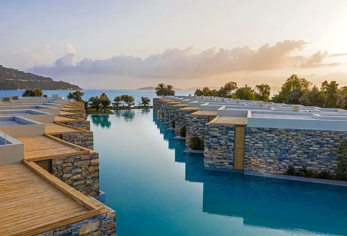 Basen w hotelu Voyage Torba
