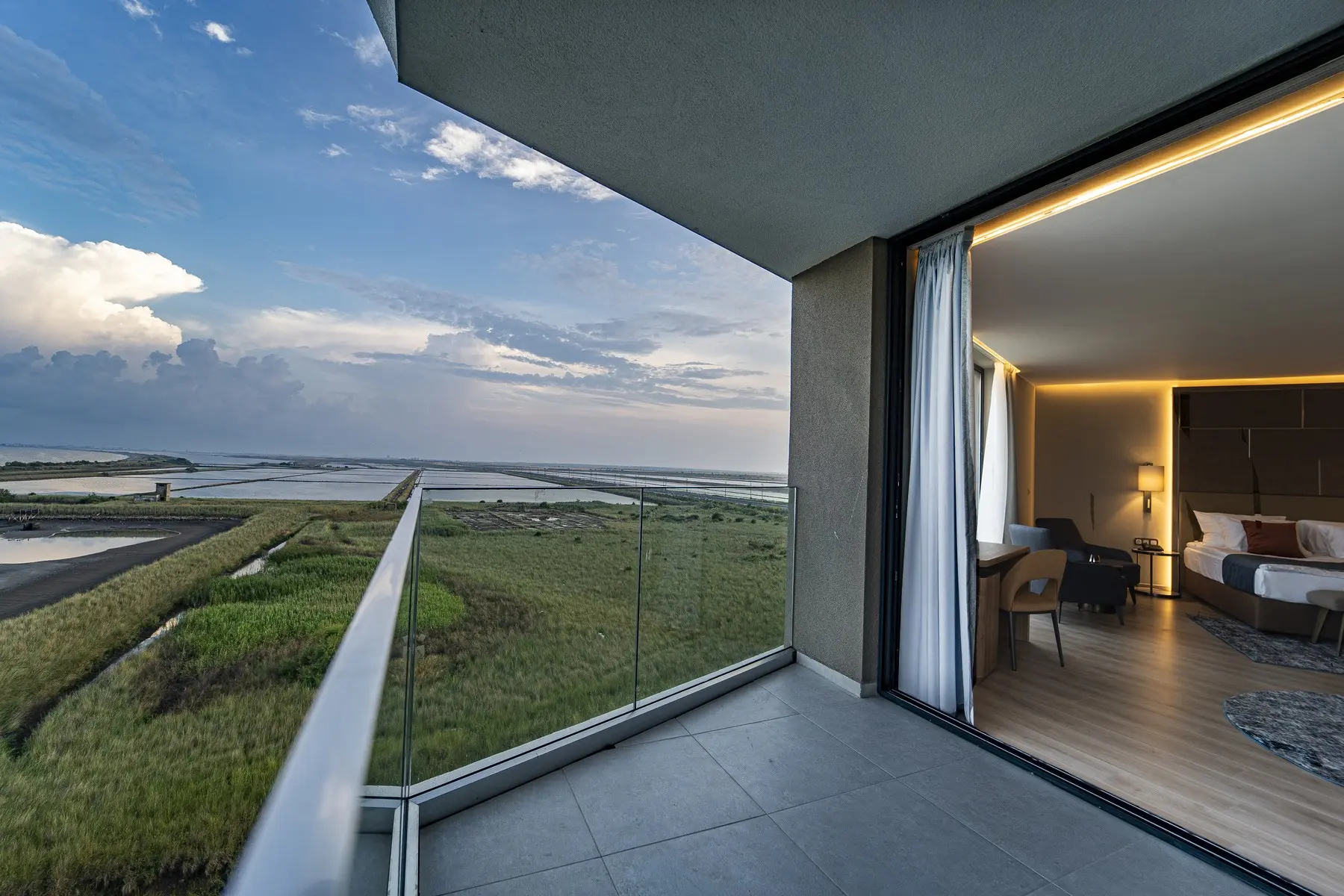 Wave Resort — WAVE RESORT