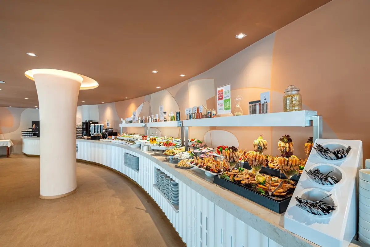 Zenith Hotel — ZENITH