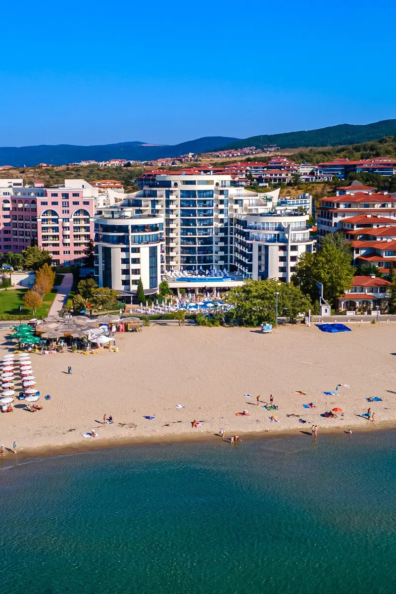 Zenith Hotel — ZENITH