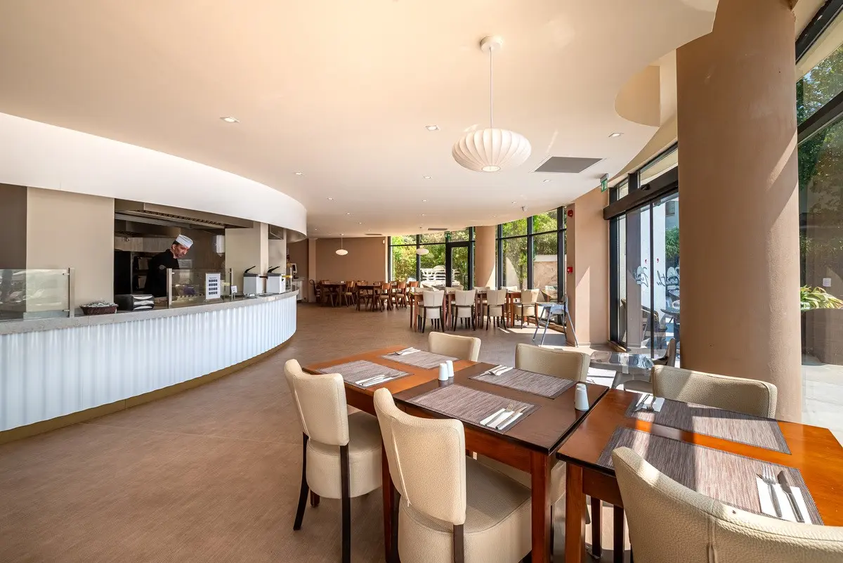 Zenith Hotel — ZENITH