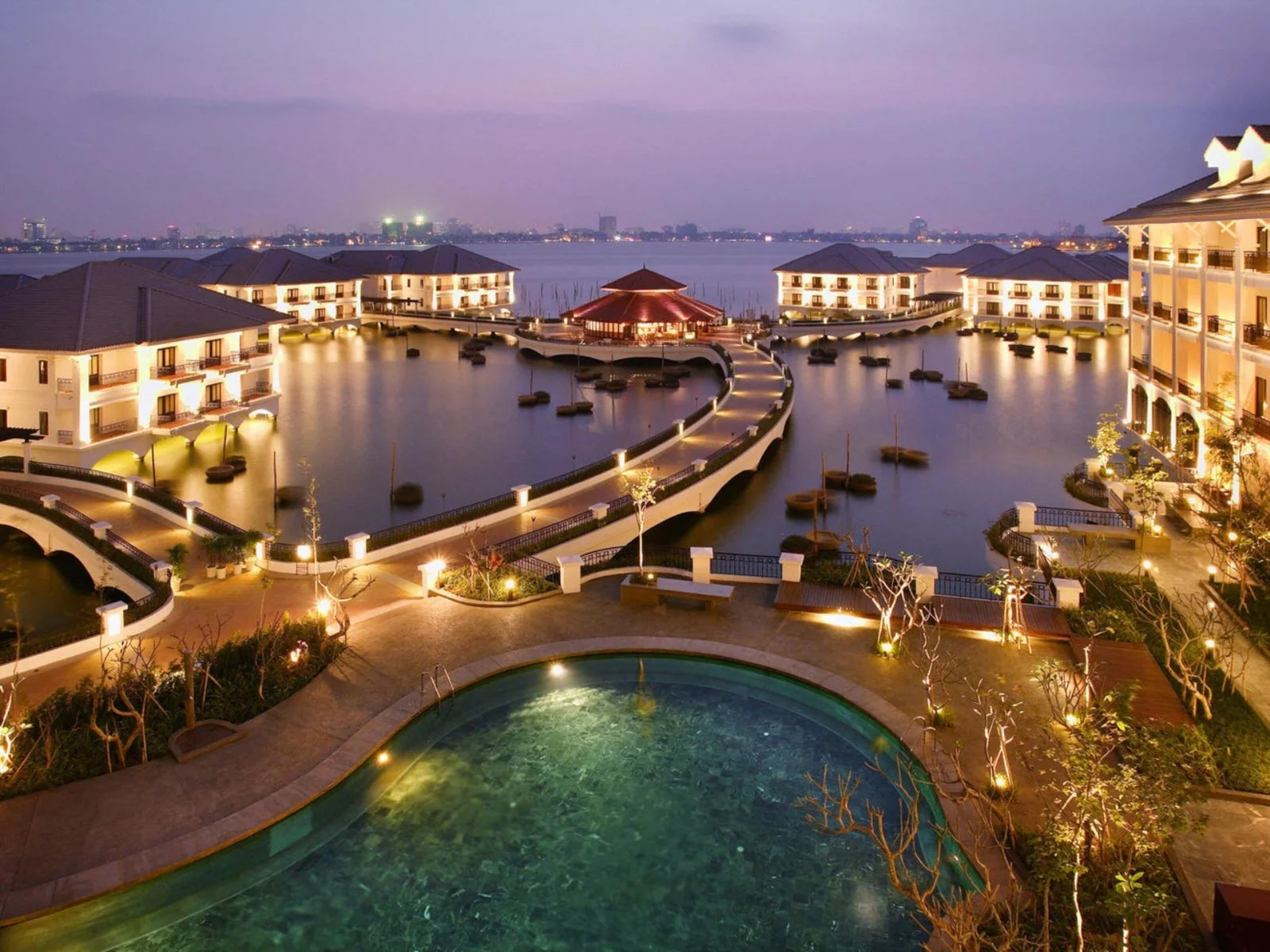 Hotel InterContinental Hanoi Westlake, an Ihg Hotel