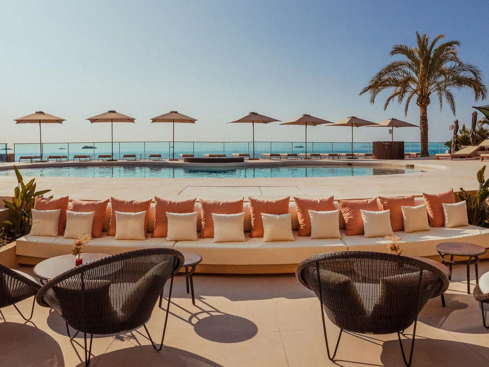 Hotel Ama Ibiza Beachfront Suites