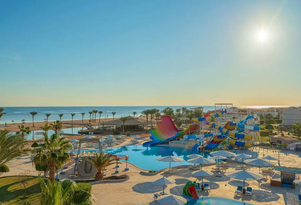 Basen w hotelu Albatros Makadi Resort