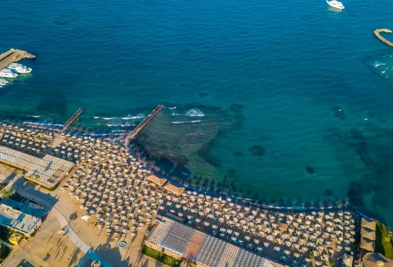 Plaża przy hotelu Ali Baba Palace