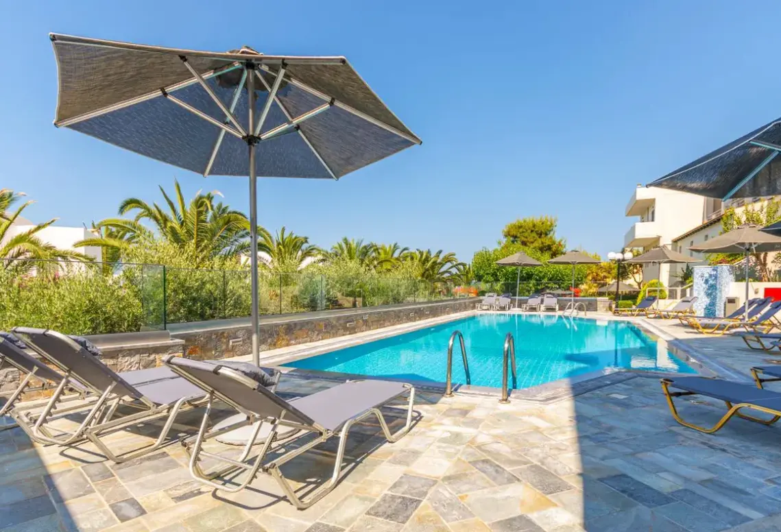Basen w hotelu Anna Maria Village