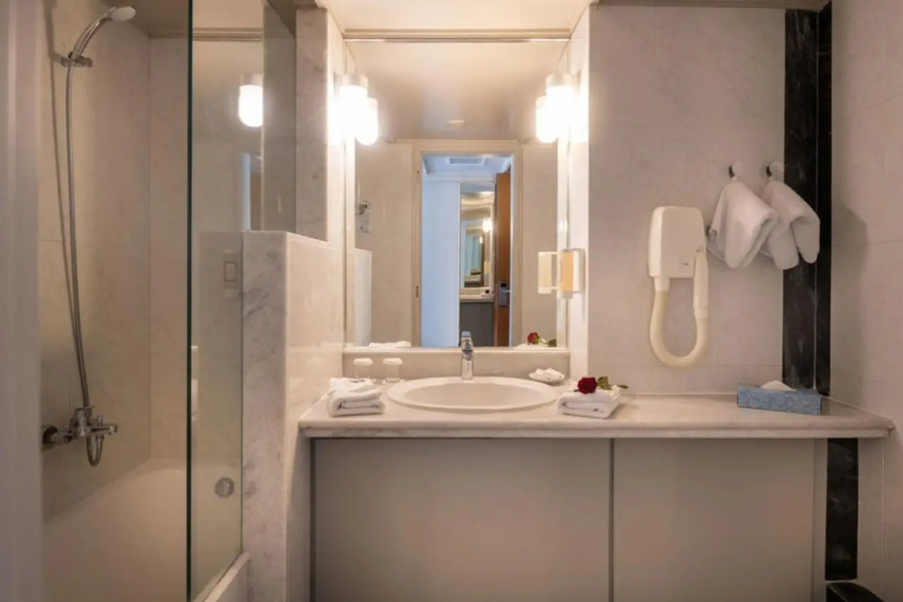 Aquila Porto Rethymno — AQUILA PORTO RETHYMNO