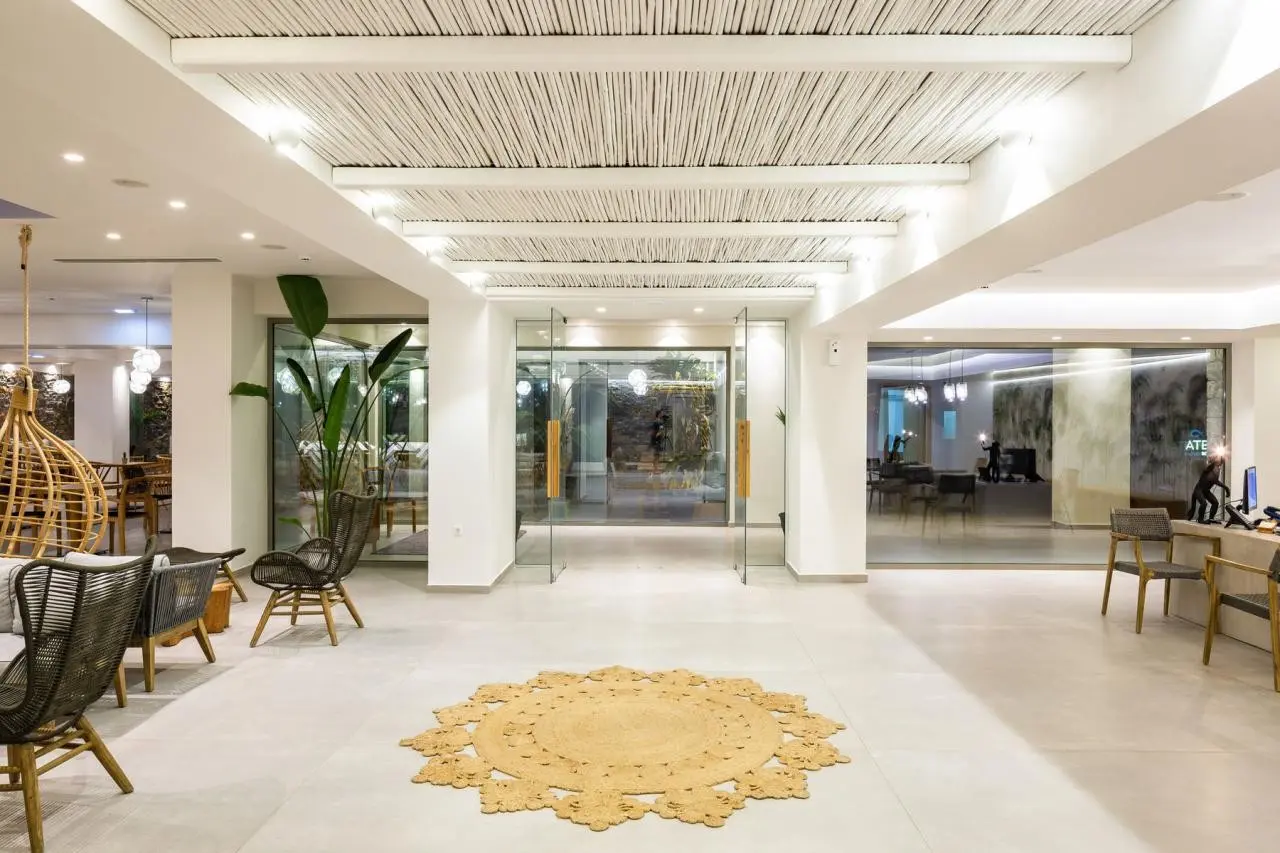 Lobby hotelu Atermono Boutique Resort