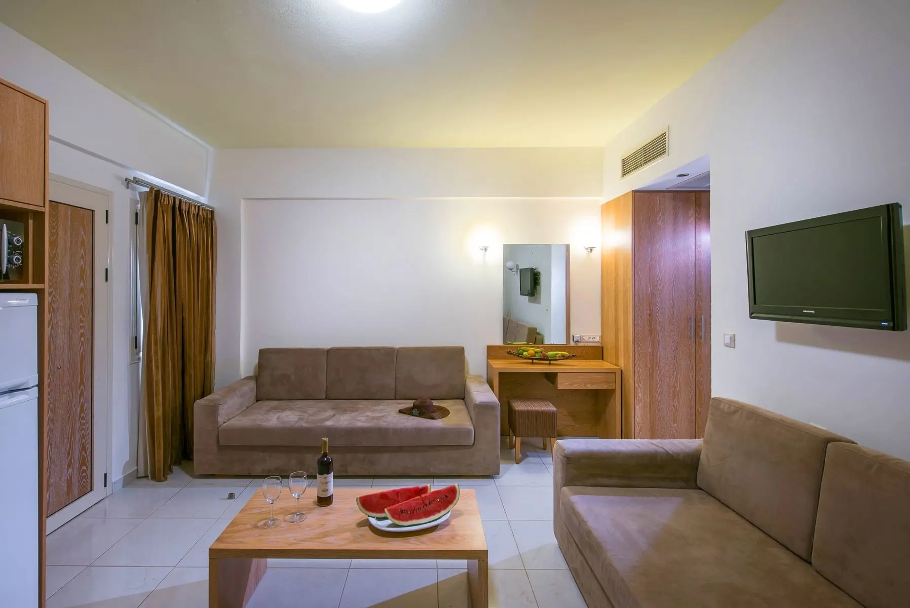 Bella Elena — BELLA ELENA