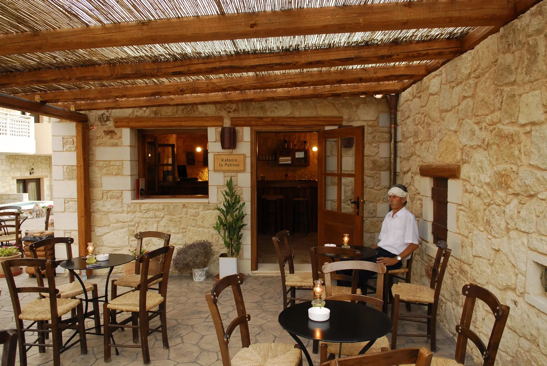 Restauracja i jedzenie w hotelu Cactus Royal