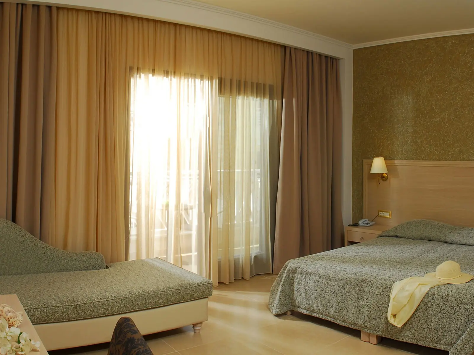 Pokój w hotelu Cactus Royal