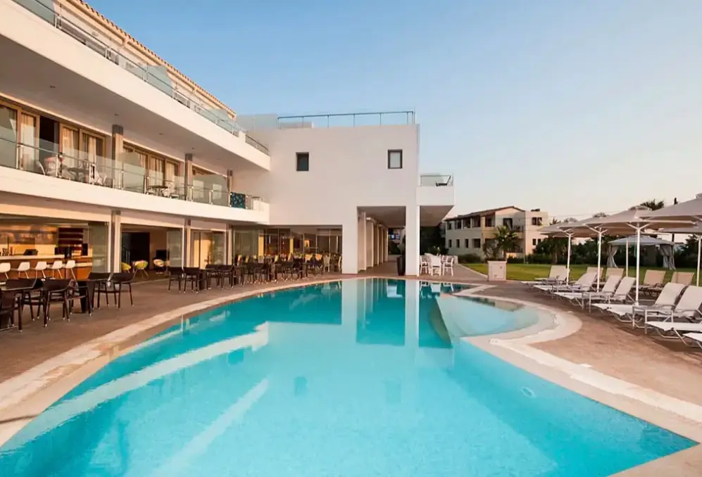 Basen w hotelu Castello Boutique Resort & Spa