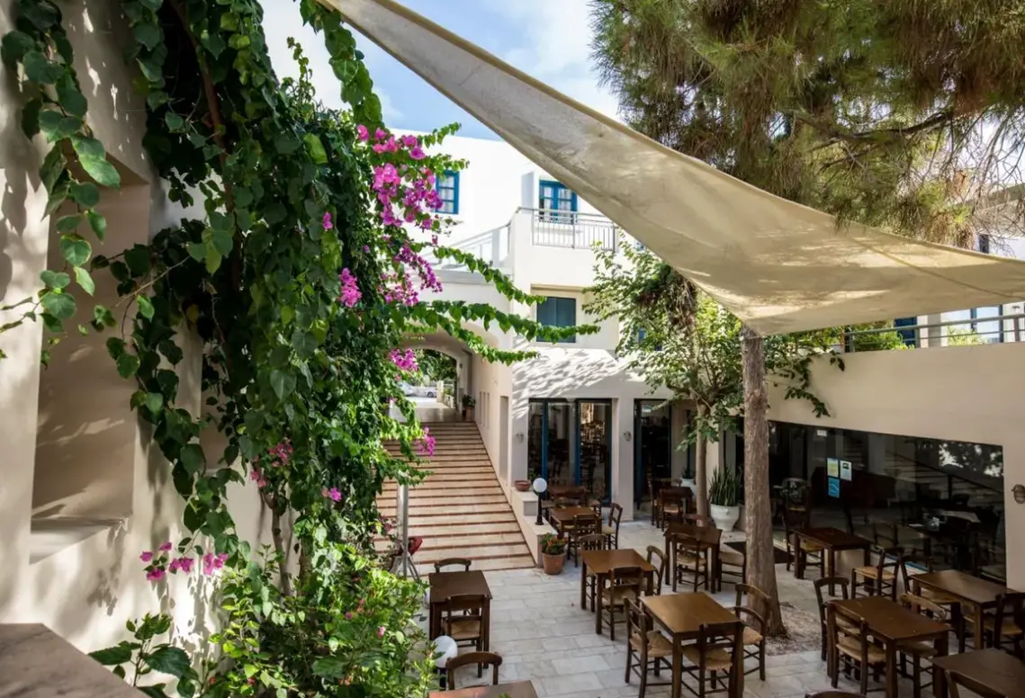 Restauracja i jedzenie w hotelu Castello Village Resort