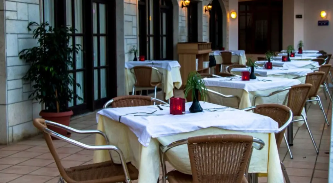 Restauracja i jedzenie w hotelu Club Lyda
