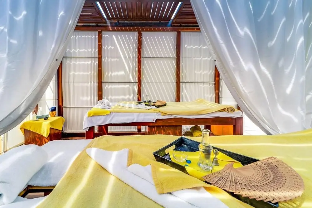 Creta Royal — CRETA ROYAL