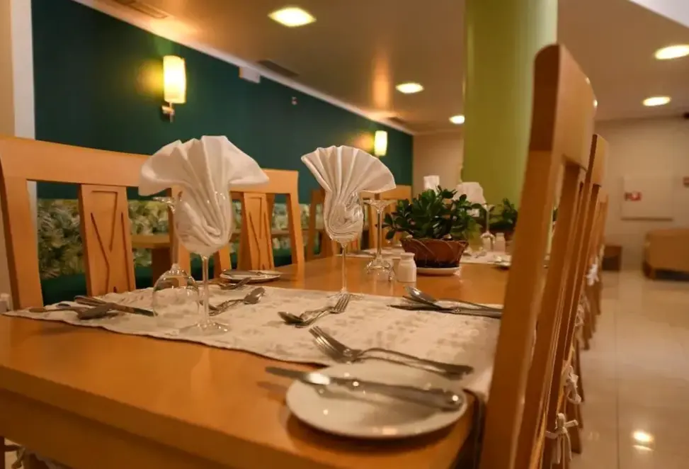 Restauracja i jedzenie w hotelu Do Campo