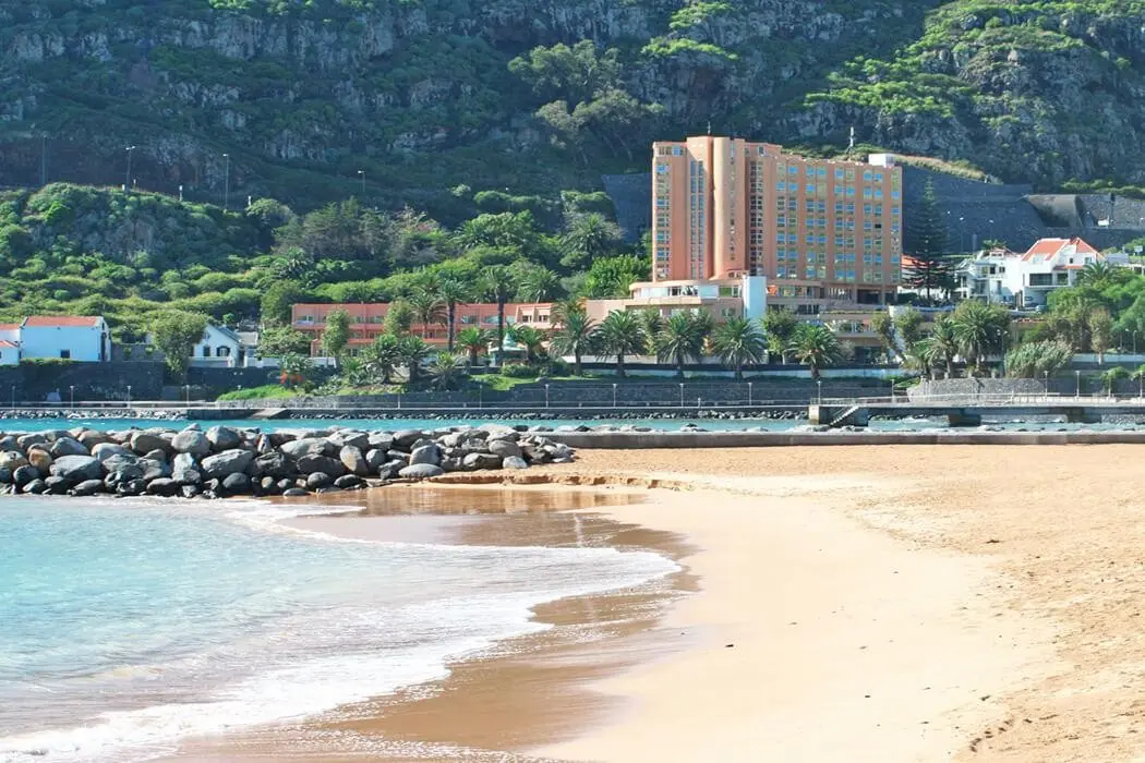 Dom Pedro Madeira — DOM PEDRO MADEIRA