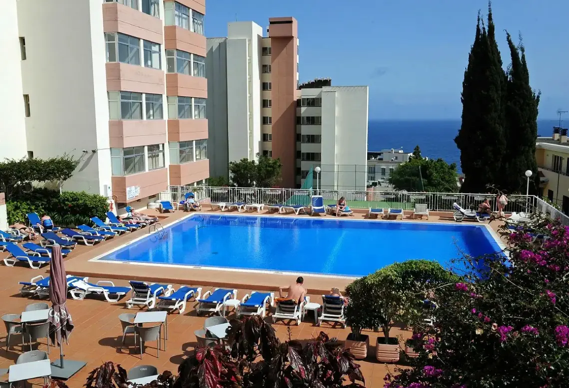 Basen w hotelu Dorisol Estrelicia