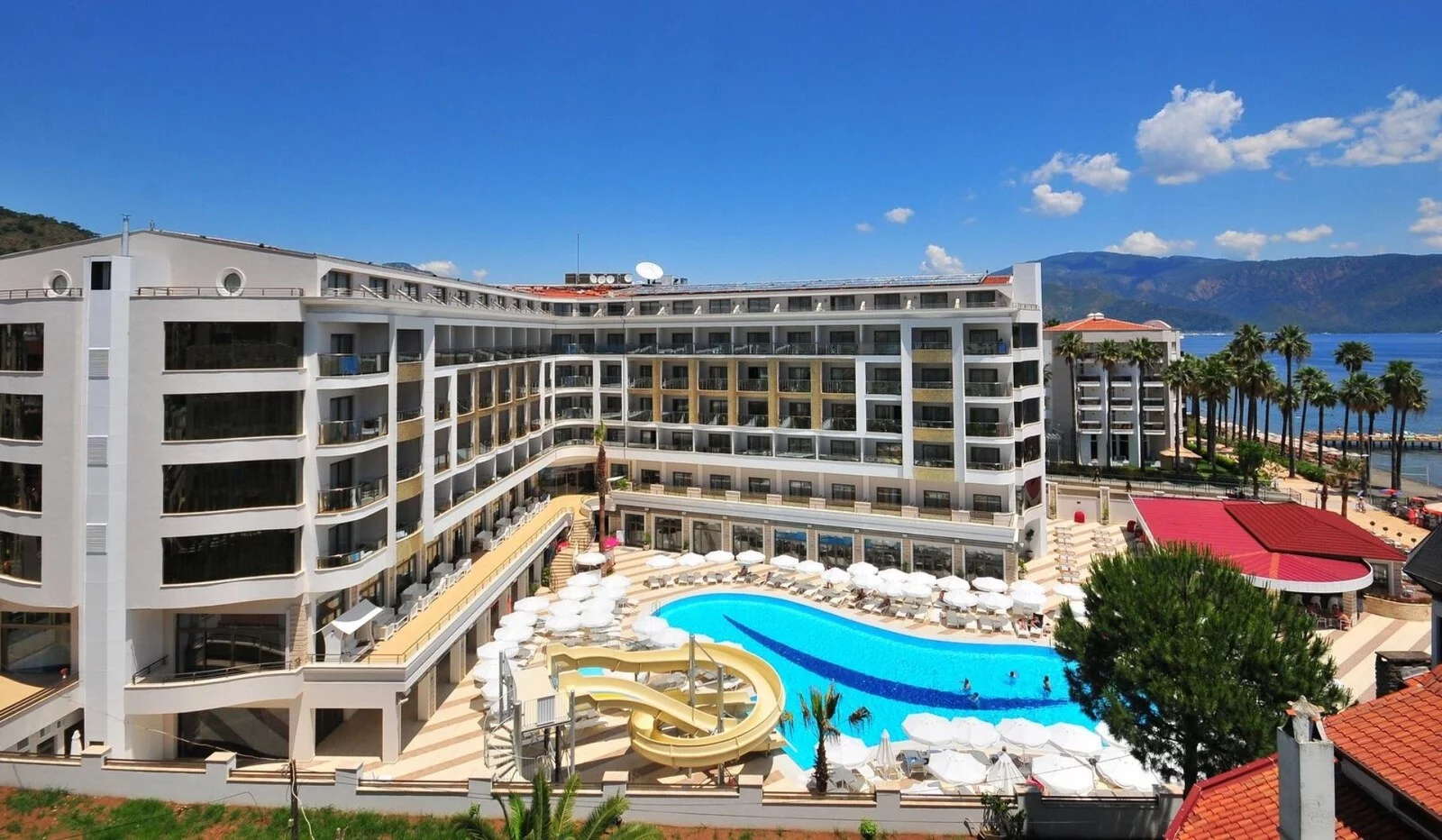 Hotel Golden Rock Beach Hotel