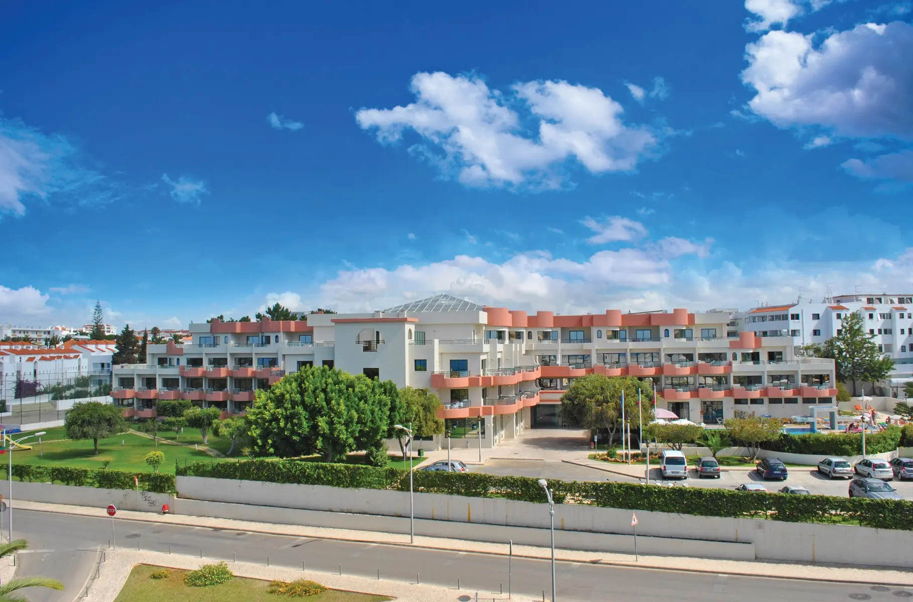 Grand Muthu Forte da Oura — GRAND MUTHU FORTE DA OURA