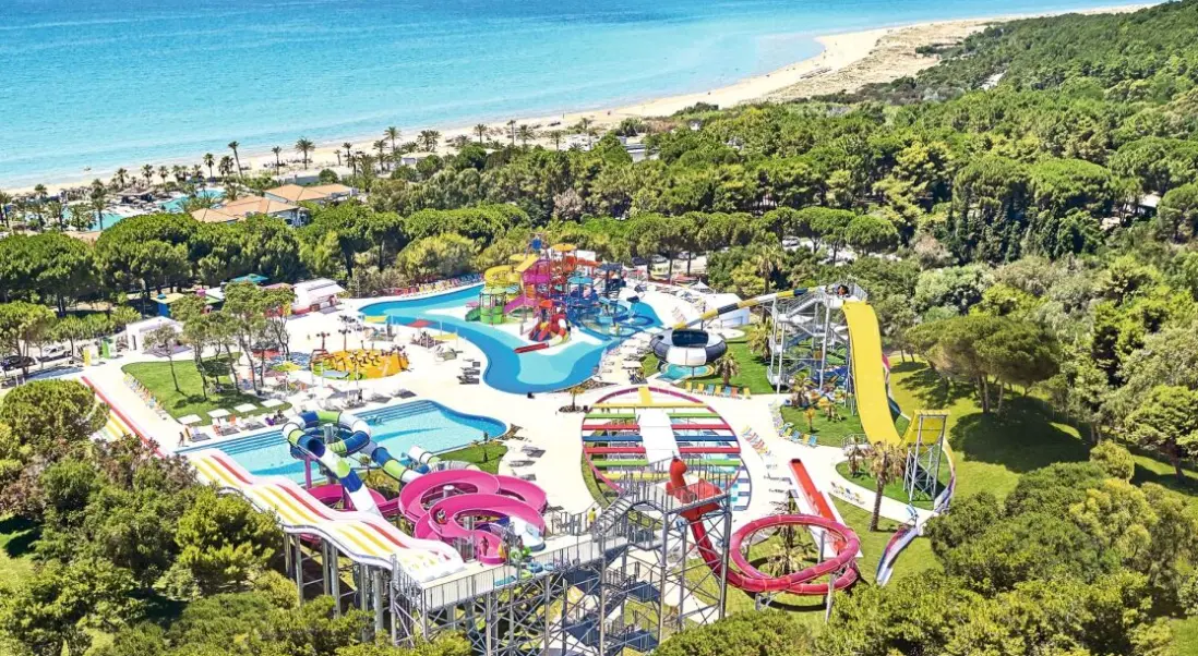 Basen w hotelu Grecotel Luxme Palms at Riviera Olympia & Aqua Park