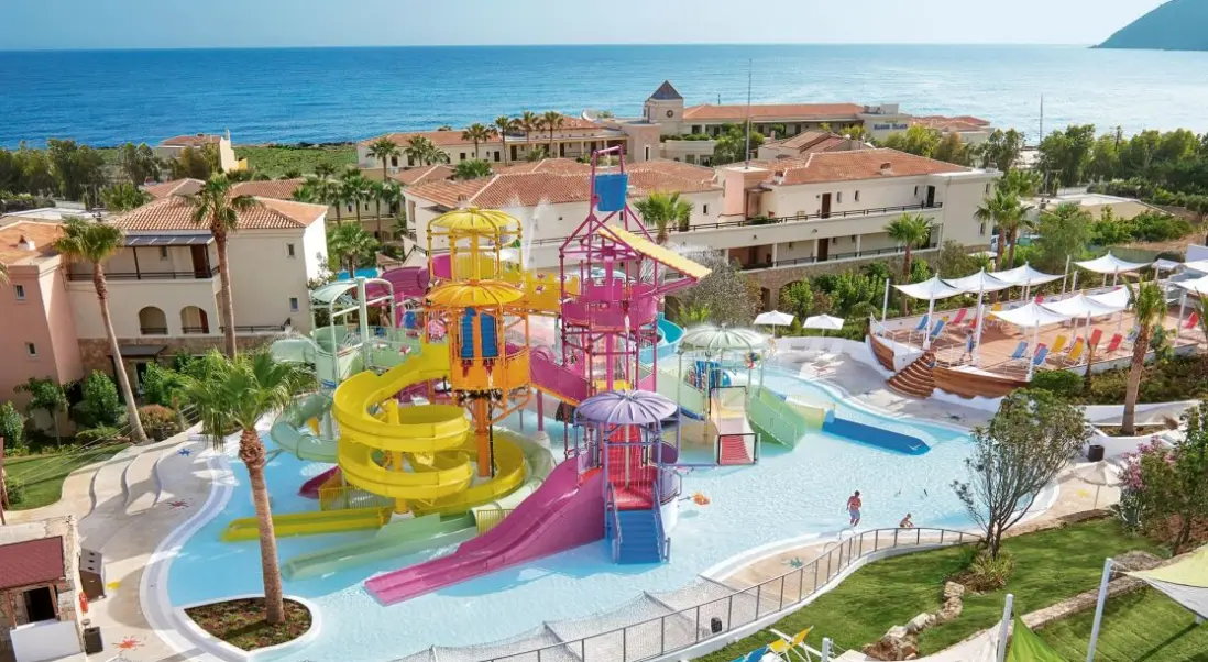 Basen w hotelu Grecotel Marine Palace & Aqua Park