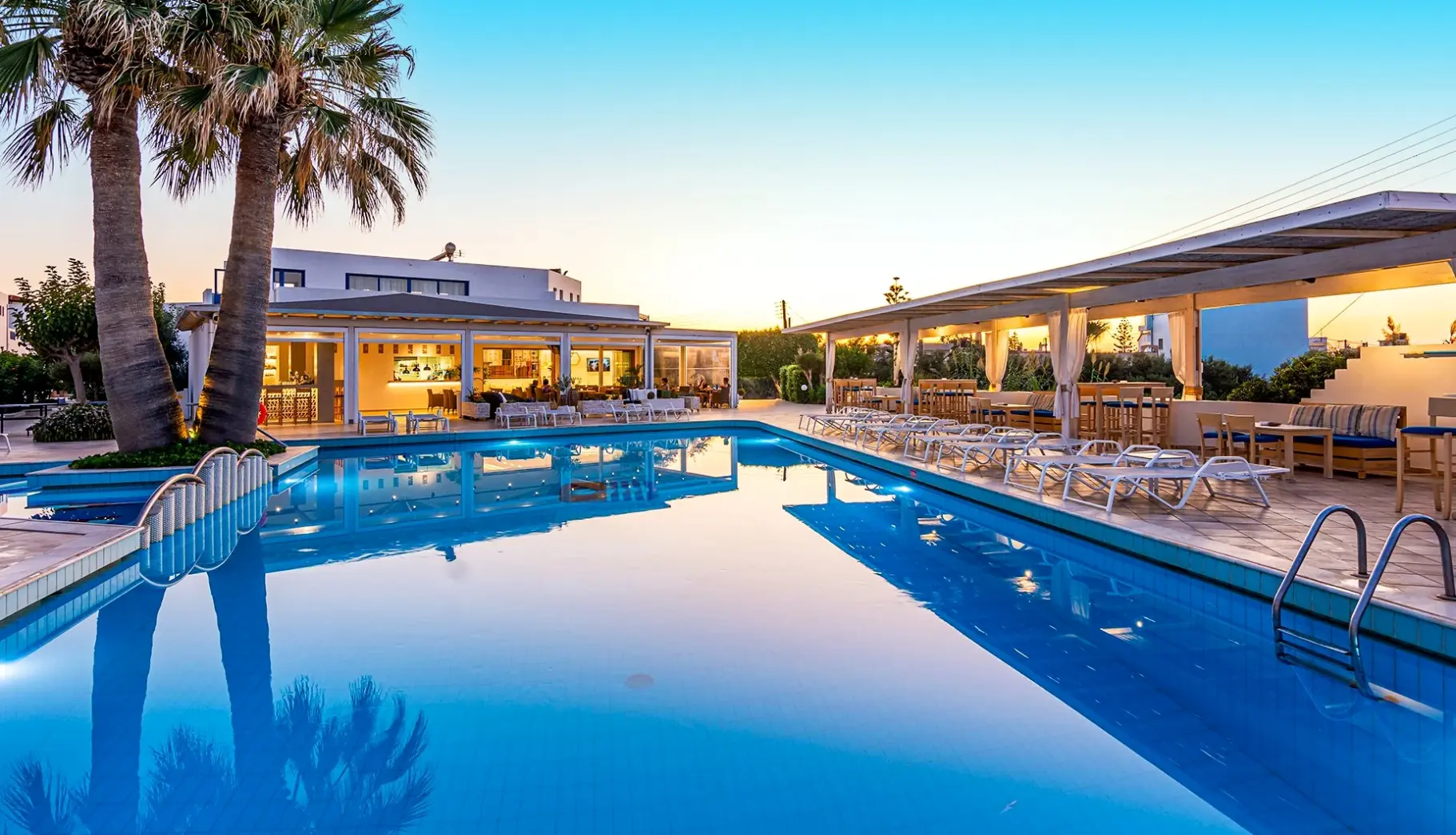 Basen w hotelu Hara Ilios Village