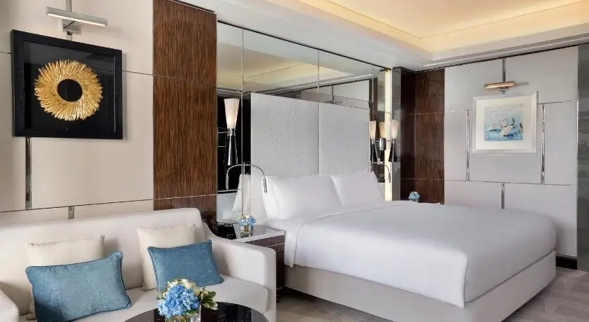 Hilton Dubai Palm Jumeirah — HILTON DUBAI PALM JUMEIRAH