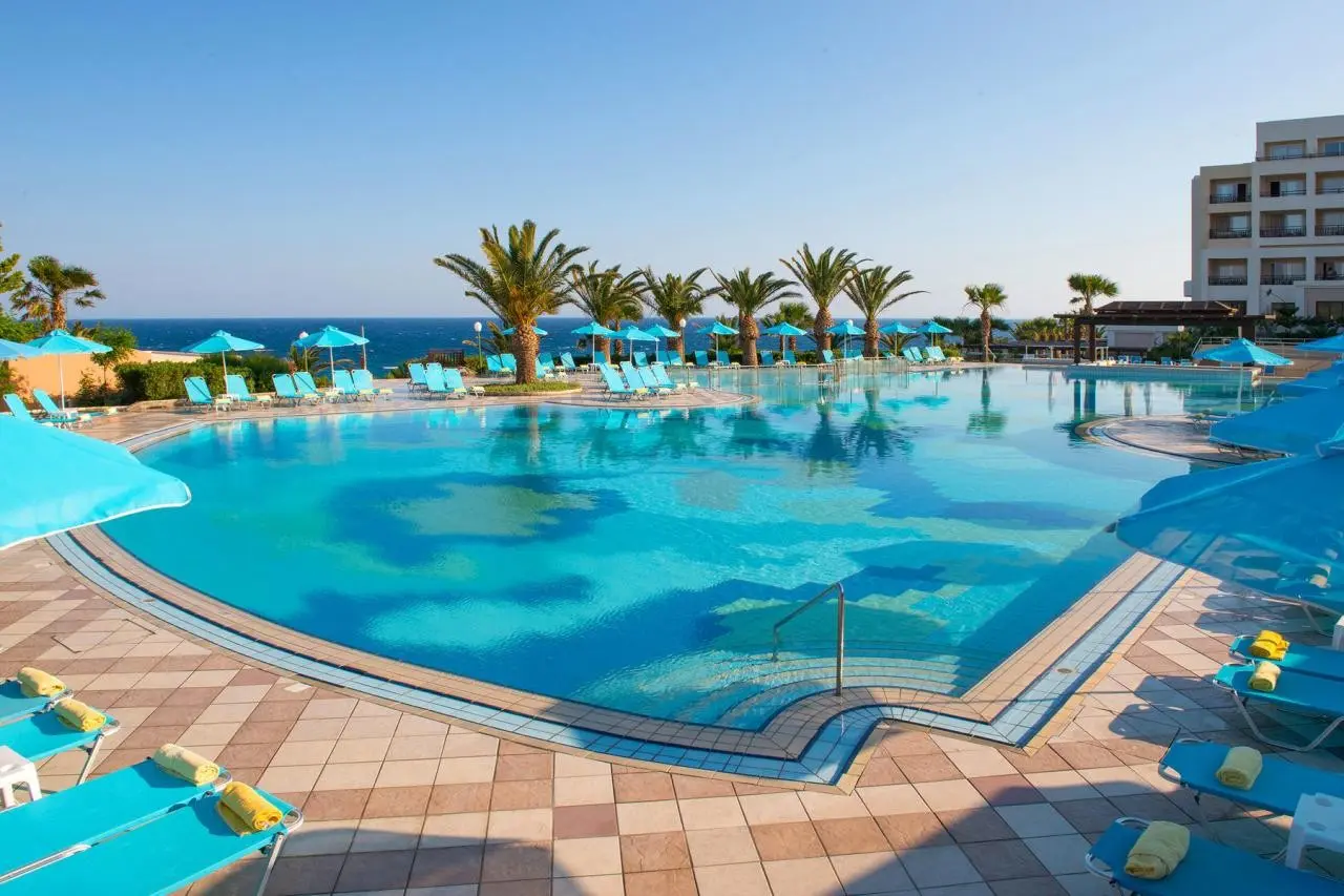 Iberostar Waves Creta Panorama & Mare — IBEROSTAR WAVES CRETA PANORAMA AND MARE