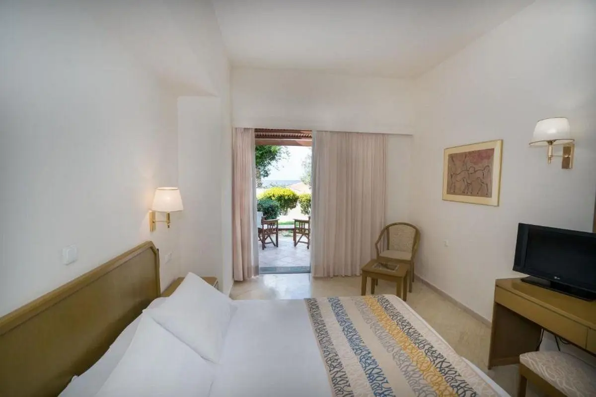 Iberostar Waves Creta Panorama & Mare — IBEROSTAR WAVES CRETA PANORAMA AND MARE