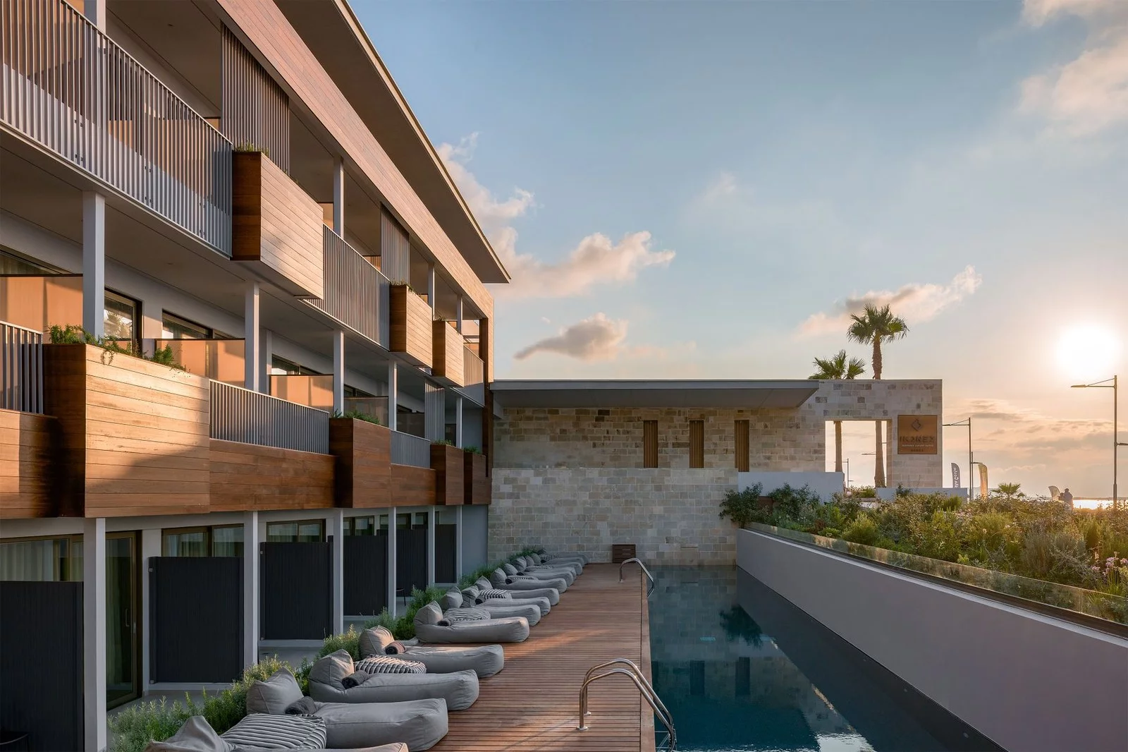 Hotel Ikones Seafront Luxury Suites