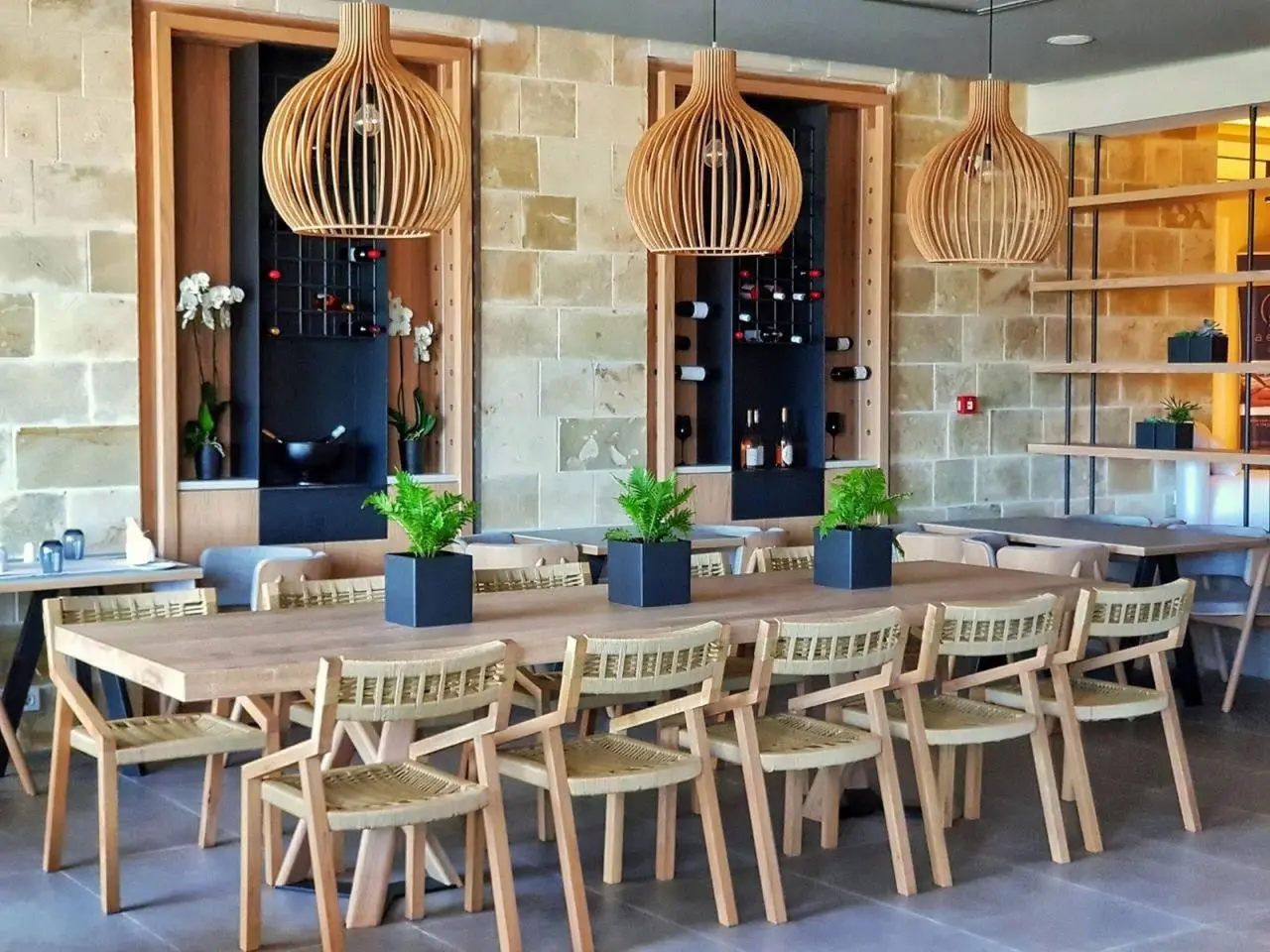 Restauracja i jedzenie w hotelu Ikones Seafront Luxury Suites